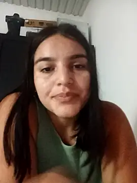 chloe 90 online show from October 3, 2025, 1:24 am