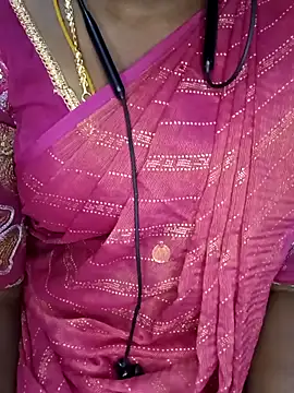 Snapshot of tamilammukuttyy chatting on March 7, 2026, 7:27 am tamilammukuttyy online show from March 7, 2026, 7:27 am