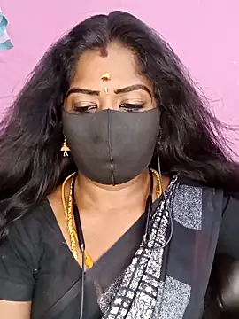 Snapshot of tamilammukuttyy chatting on March 10, 2026, 12:32 pm tamilammukuttyy online show from March 10, 2026, 12:32 pm