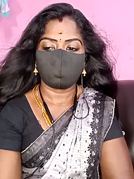Snapshot of tamilammukuttyy chatting on March 18, 2026, 4:59 am tamilammukuttyy online show from March 18, 2026, 4:59 am