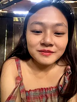 mai-xinh online show from December 2, 2025, 3:23 am