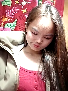 xinhxinhcute online show from December 5, 2025, 12:14 pm