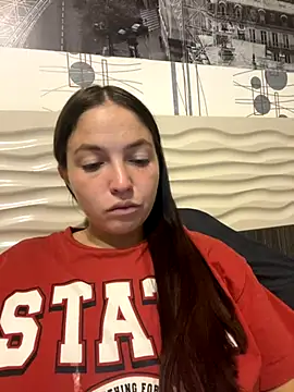 Snapshot of Kisakisss chatting on September 17, 2025, 2:19 pm Kisakisss online show from September 17, 2025, 2:19 pm