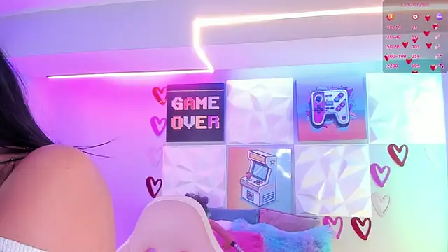 LindaWz  online show from February 7, 2026, 7:23 am