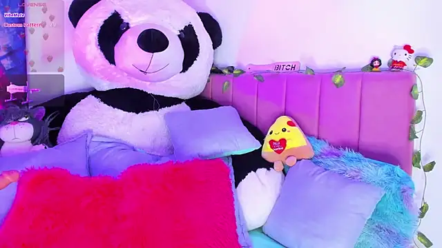 LindaWz  online show from March 8, 2026, 7:34 am