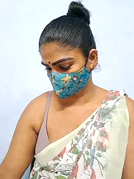 Snapshot of sherlin24 chatting on October 3, 2025, 3:53 pm sherlin24 online show from October 3, 2025, 3:53 pm