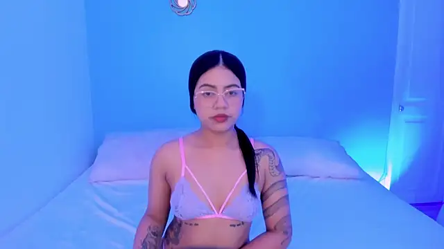 LiilithNova online show from November 30, 2025, 4:27 am