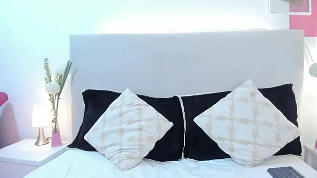 Angel Velvet online show from March 25, 2026, 8:26 pm