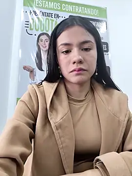 CHARLOTTE  05 online show from November 15, 2025, 12:13 pm