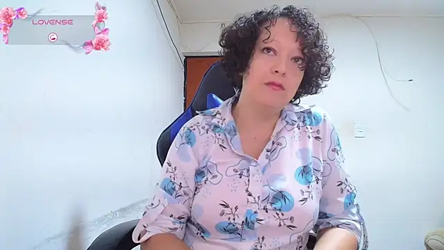 Snapshot of Miss_Oriana chatting on October 27, 2025, 11:20 pm Miss Oriana online show from October 27, 2025, 11:20 pm