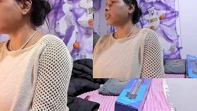 Michluxe 69 online show from October 17, 2025, 12:01 am