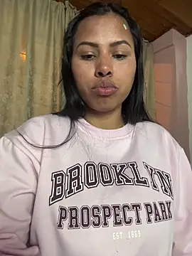 Michluxe 69 online show from March 19, 2026, 3:32 am