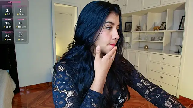 nina moen online show from November 16, 2025, 3:34 am