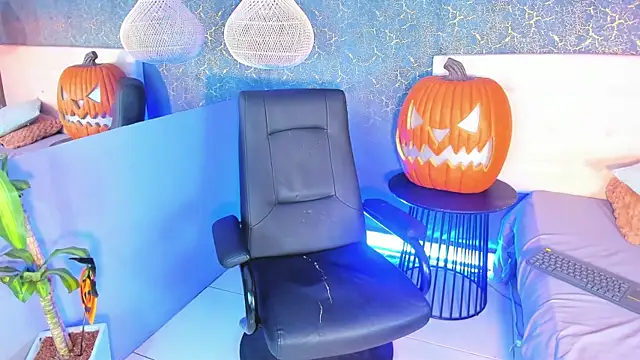 zorre  online show from October 29, 2025, 5:58 pm