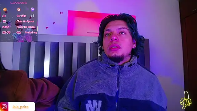 Snapshot of Laia_and_Damian chatting on October 12, 2025, 11:53 am Laia and Damian online show from October 12, 2025, 11:53 am