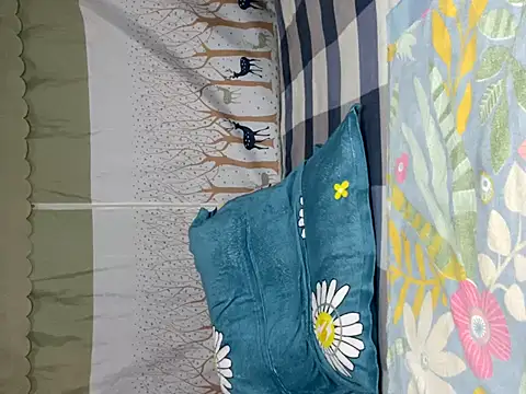 Snapshot of icewoman888 chatting on October 25, 2025, 11:32 pm icewoman888 online show from October 25, 2025, 11:32 pm