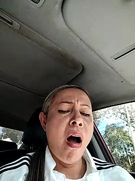 Madisson-04  online show from November 22, 2025, 7:02 pm