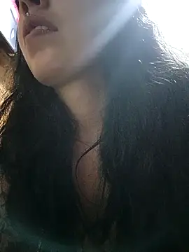 Snapshot of MiaForever1 chatting on October 11, 2025, 1:05 am MiaForever1 online show from October 11, 2025, 1:05 am