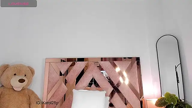 Snapshot of carol777p chatting on November 7, 2025, 3:50 am carol777p online show from November 7, 2025, 3:50 am