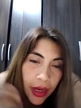 Camila latina 0 online show from November 13, 2025, 4:22 am