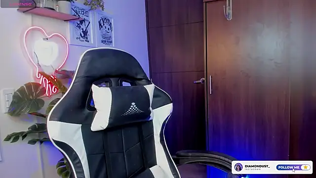 diamond dustt online show from September 13, 2025, 9:36 pm