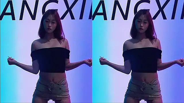 Emeralds Girls online show from September 18, 2025, 1:18 am