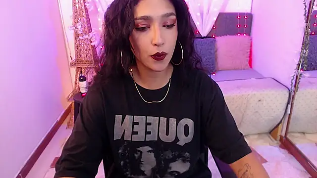 Cleofox  online show from October 8, 2025, 11:35 pm