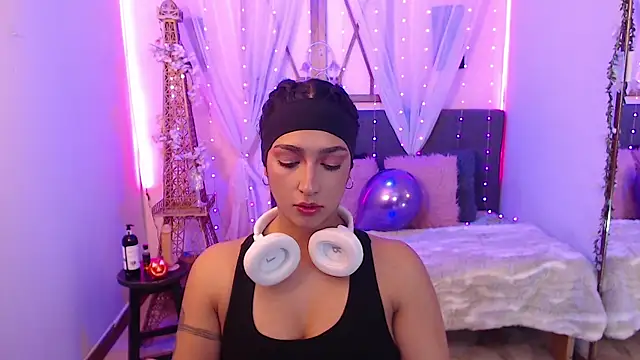 Cleofox  online show from October 11, 2025, 7:23 pm