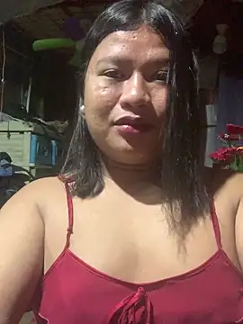 Snapshot of TS-YANNA chatting on February 24, 2026, 7:45 pm TS-YANNA online show from February 24, 2026, 7:45 pm