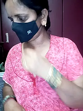 Snapshot of Mee_harini-telugupilla chatting on April 23, 2026, 3:30 am Mee harini-telugupilla online show from April 23, 2026, 3:30 am