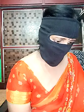 Snapshot of Mee_harini-telugupilla chatting on May 3, 2026, 1:44 am Mee harini-telugupilla online show from May 3, 2026, 1:44 am