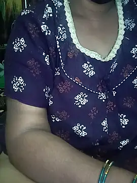 Snapshot of Mee_harini-telugupilla chatting on May 20, 2026, 3:45 am Mee harini-telugupilla online show from May 20, 2026, 3:45 am