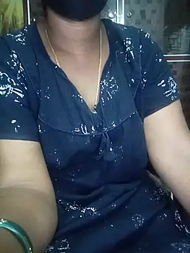 Snapshot of Mee_harini-telugupilla chatting on May 24, 2026, 3:55 am Mee harini-telugupilla online show from May 24, 2026, 3:55 am