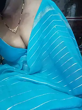 Snapshot of Mee_harini-telugupilla chatting on June 11, 2026, 3:59 am Mee harini-telugupilla online show from June 11, 2026, 3:59 am