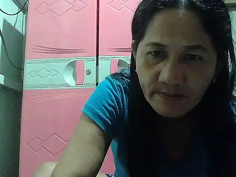 Snapshot of hotmama_063 chatting on October 20, 2025, 8:53 pm hotmama 063 online show from October 20, 2025, 8:53 pm