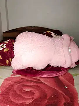 Riya Malik online show from March 26, 2026, 4:51 am