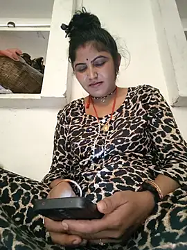 LUCKY cut online show from April 21, 2026, 2:51 am