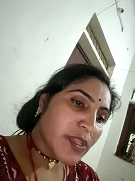 LUCKY cut online show from April 24, 2026, 3:03 pm