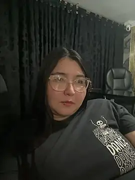 Snapshot of Dulce_meow chatting on July 18, 2026, 10:57 pm Dulce meow online show from July 18, 2026, 10:57 pm