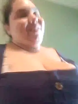 Katherine25 online show from February 5, 2026, 1:27 pm