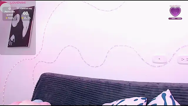 Snapshot of Sofia_candy19 chatting on October 6, 2025, 6:38 pm Sofia candy19 online show from October 6, 2025, 6:38 pm