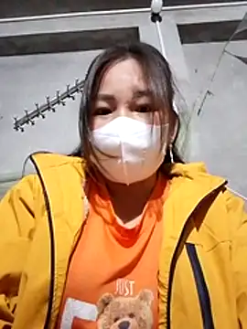 Teena tiny online show from December 18, 2025, 2:01 pm