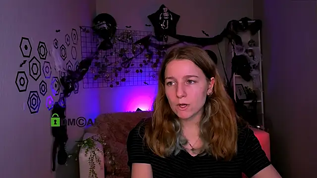 Snapshot of benny_duglas chatting on October 24, 2025, 12:12 pm benny duglas online show from October 24, 2025, 12:12 pm