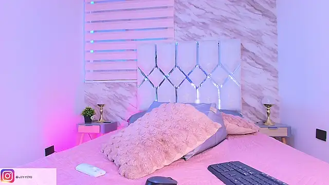 collet 1 online show from April 26, 2026, 12:03 pm