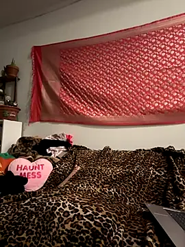 Snapshot of venusluvxoxo chatting on October 17, 2025, 2:04 am venusluvxoxo online show from October 17, 2025, 2:04 am