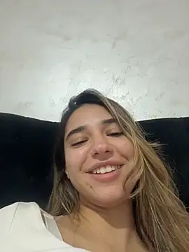 Snapshot of ItalianGirl chatting on November 18, 2025, 8:46 pm ItalianGirl online show from November 18, 2025, 8:46 pm