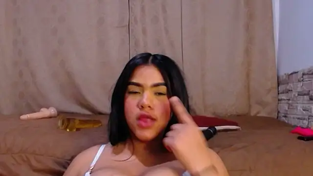 Snapshot of Bicky_24 chatting on June 11, 2026, 2:53 am Bicky 24 online show from June 11, 2026, 2:53 am