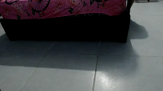 Snapshot of Luisa_Paul chatting on November 30, 2025, 1:09 am Luisa Paul online show from November 30, 2025, 1:09 am