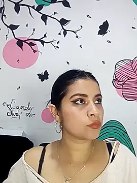 Snapshot of ValerieLove_ chatting on October 12, 2025, 8:08 pm ValerieLove online show from October 12, 2025, 8:08 pm