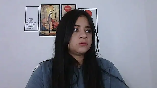 ValerieLove  online show from February 17, 2026, 11:50 am